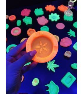 زیر سیگاری شبنما بلک لایت مدل دایره ستاره دار