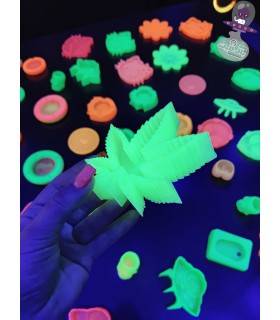 زیر سیگاری شبنما بلک لایت مدل برگ